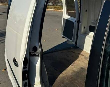 Білий Фольксваген Кадді, об'ємом двигуна 1.2 л та пробігом 260 тис. км за 6400 $, фото 3 на Automoto.ua