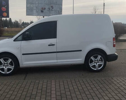 Білий Фольксваген Кадді, об'ємом двигуна 1.6 л та пробігом 398 тис. км за 8300 $, фото 5 на Automoto.ua