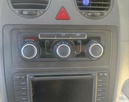 Белый Фольксваген Кадди, объемом двигателя 1.2 л и пробегом 200 тыс. км за 6900 $, фото 16 на Automoto.ua