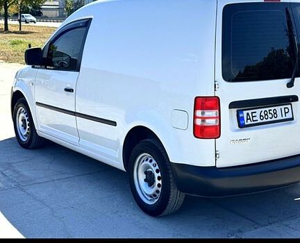 Білий Фольксваген Кадді, об'ємом двигуна 1.6 л та пробігом 287 тис. км за 7200 $, фото 4 на Automoto.ua