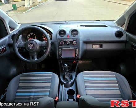 Белый Фольксваген Кадди, объемом двигателя 1.6 л и пробегом 278 тыс. км за 8900 $, фото 6 на Automoto.ua