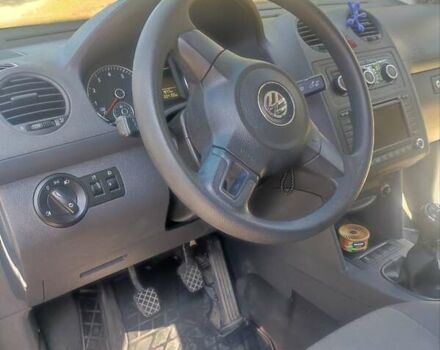 Белый Фольксваген Кадди, объемом двигателя 1.2 л и пробегом 200 тыс. км за 6900 $, фото 10 на Automoto.ua