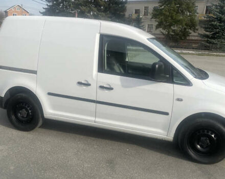 Білий Фольксваген Кадді, об'ємом двигуна 1.6 л та пробігом 240 тис. км за 5999 $, фото 4 на Automoto.ua