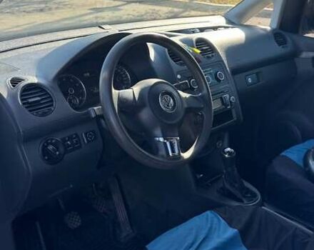 Білий Фольксваген Кадді, об'ємом двигуна 1.2 л та пробігом 260 тис. км за 6400 $, фото 8 на Automoto.ua