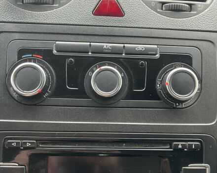 Білий Фольксваген Кадді, об'ємом двигуна 1.6 л та пробігом 305 тис. км за 8700 $, фото 7 на Automoto.ua