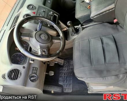 Фольксваген Кадди 2014 в Киеве на Automoto.ua Белый Фольксваген Кадди, объемом двигателя 1.6 л и пробегом 300 тыс. км за 10800 $, фото 8 на Automoto.ua