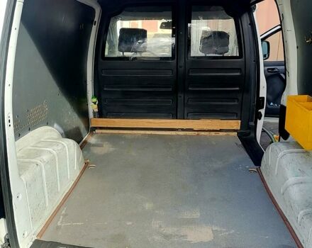 Фольксваген Кадди 2014 в Киеве на Automoto.ua Белый Фольксваген Кадди, объемом двигателя 1.6 л и пробегом 300 тыс. км за 10800 $, фото 6 на Automoto.ua