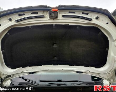 Фольксваген Кадди 2014 в Киеве на Automoto.ua Белый Фольксваген Кадди, объемом двигателя 1.6 л и пробегом 300 тыс. км за 10800 $, фото 3 на Automoto.ua