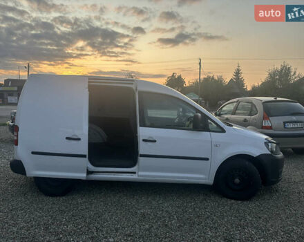 Білий Фольксваген Кадді, об'ємом двигуна 1.6 л та пробігом 206 тис. км за 5950 $, фото 17 на Automoto.ua