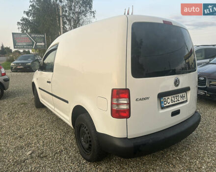 Білий Фольксваген Кадді, об'ємом двигуна 1.6 л та пробігом 206 тис. км за 5950 $, фото 12 на Automoto.ua