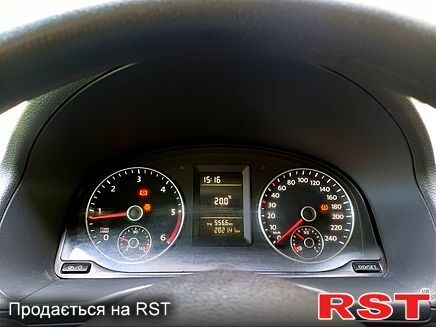 Белый Фольксваген Кадди, объемом двигателя 1.6 л и пробегом 282 тыс. км за 9000 $, фото 6 на Automoto.ua