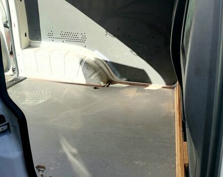 Фольксваген Кадди 2014 в Киеве на Automoto.ua Белый Фольксваген Кадди, объемом двигателя 1.6 л и пробегом 300 тыс. км за 10800 $, фото 7 на Automoto.ua