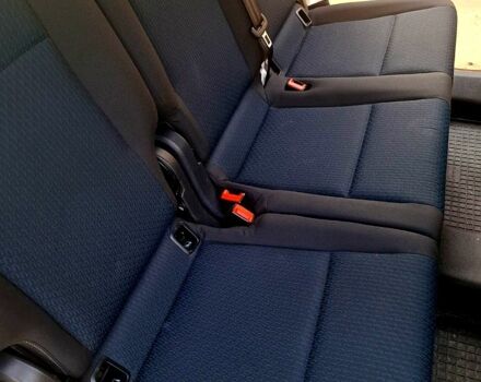 Белый Фольксваген Кадди, объемом двигателя 2 л и пробегом 292 тыс. км за 12000 $, фото 3 на Automoto.ua