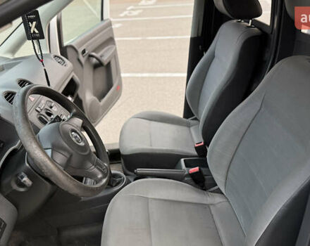 Белый Фольксваген Кадди, объемом двигателя 1.6 л и пробегом 230 тыс. км за 8000 $, фото 17 на Automoto.ua