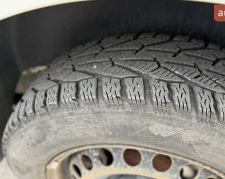 Белый Фольксваген Кадди, объемом двигателя 1.6 л и пробегом 230 тыс. км за 8000 $, фото 21 на Automoto.ua