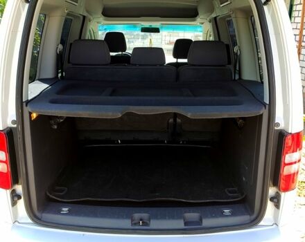 Белый Фольксваген Кадди, объемом двигателя 1.6 л и пробегом 124 тыс. км за 12000 $, фото 5 на Automoto.ua