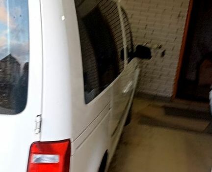 Білий Фольксваген Кадді, об'ємом двигуна 2 л та пробігом 166 тис. км за 13999 $, фото 12 на Automoto.ua