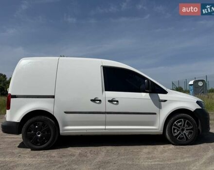 Белый Фольксваген Кадди, объемом двигателя 1.97 л и пробегом 293 тыс. км за 9950 $, фото 6 на Automoto.ua
