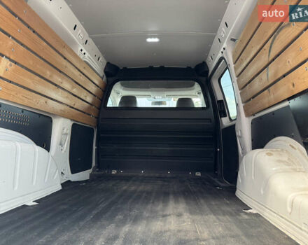 Белый Фольксваген Кадди, объемом двигателя 1.4 л и пробегом 240 тыс. км за 13000 $, фото 6 на Automoto.ua