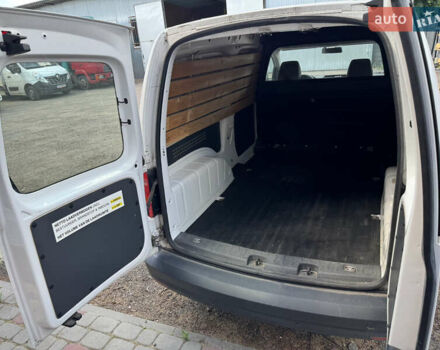 Белый Фольксваген Кадди, объемом двигателя 1.4 л и пробегом 240 тыс. км за 13000 $, фото 5 на Automoto.ua