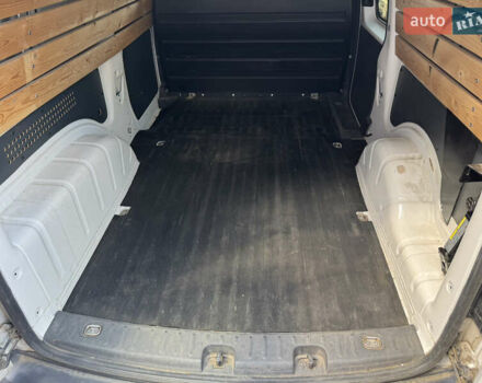 Белый Фольксваген Кадди, объемом двигателя 1.4 л и пробегом 240 тыс. км за 13000 $, фото 7 на Automoto.ua