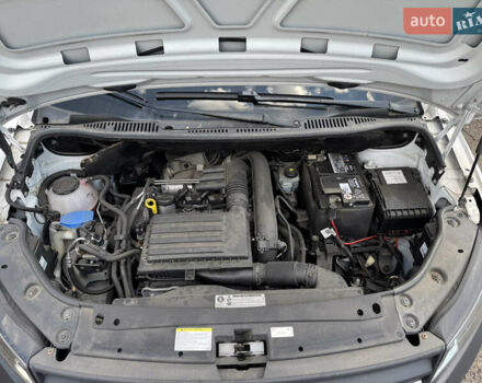 Белый Фольксваген Кадди, объемом двигателя 1.4 л и пробегом 240 тыс. км за 13000 $, фото 11 на Automoto.ua