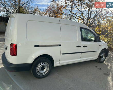Белый Фольксваген Кадди, объемом двигателя 1.97 л и пробегом 108 тыс. км за 15300 $, фото 2 на Automoto.ua