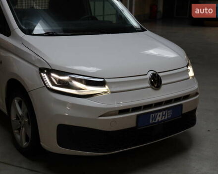 Белый Фольксваген Кадди, объемом двигателя 1.97 л и пробегом 67 тыс. км за 19900 $, фото 3 на Automoto.ua