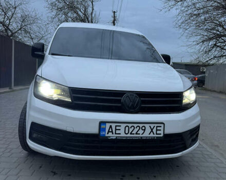 Белый Фольксваген Кадди, объемом двигателя 1.97 л и пробегом 132 тыс. км за 11900 $, фото 3 на Automoto.ua