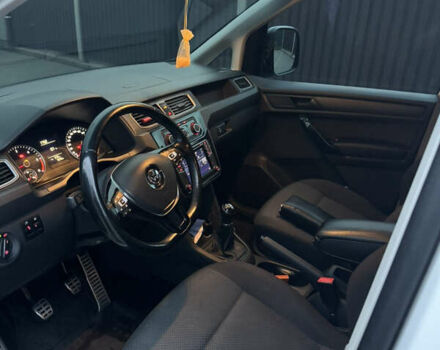 Белый Фольксваген Кадди, объемом двигателя 1.97 л и пробегом 132 тыс. км за 11900 $, фото 15 на Automoto.ua