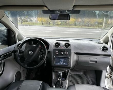 Білий Фольксваген Кадді, об'ємом двигуна 1.6 л та пробігом 295 тис. км за 4200 $, фото 7 на Automoto.ua