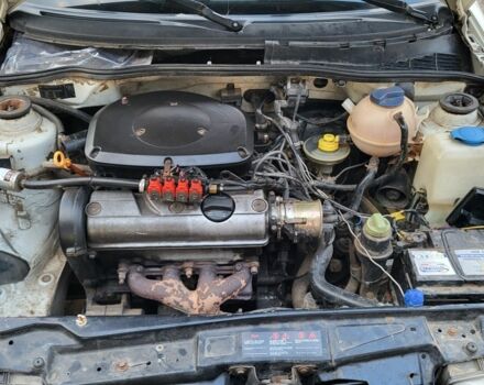 Фольксваген Кадди 2001 в Николаеве на Automoto.ua Белый Фольксваген Кадди, объемом двигателя 1.4 л и пробегом 300 тыс. км за 1500 $, фото 13 на Automoto.ua