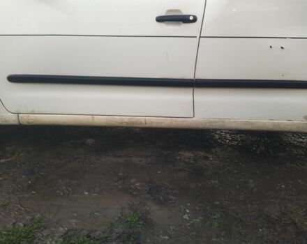 Белый Фольксваген Кадди, объемом двигателя 1.9 л и пробегом 100 тыс. км за 2700 $, фото 3 на Automoto.ua