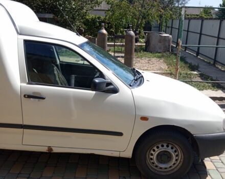 Белый Фольксваген Кадди, объемом двигателя 1.9 л и пробегом 450 тыс. км за 1600 $, фото 2 на Automoto.ua