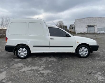 Білий Фольксваген Кадді, об'ємом двигуна 1.4 л та пробігом 215 тис. км за 1450 $, фото 4 на Automoto.ua