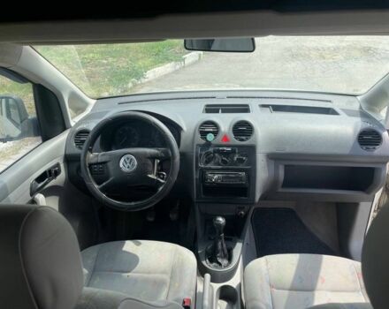 Белый Фольксваген Кадди, объемом двигателя 2 л и пробегом 330 тыс. км за 3999 $, фото 6 на Automoto.ua