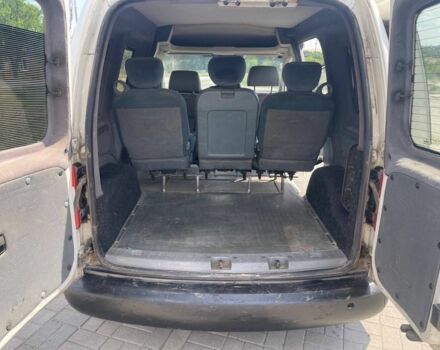 Белый Фольксваген Кадди, объемом двигателя 2 л и пробегом 330 тыс. км за 3999 $, фото 4 на Automoto.ua