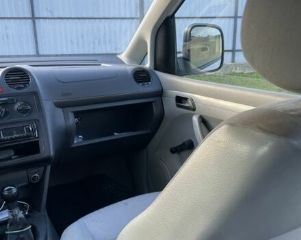 Белый Фольксваген Кадди, объемом двигателя 1.4 л и пробегом 310 тыс. км за 4800 $, фото 6 на Automoto.ua