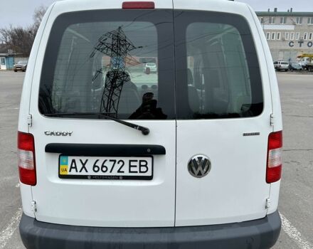 Белый Фольксваген Кадди, объемом двигателя 2 л и пробегом 280 тыс. км за 5000 $, фото 3 на Automoto.ua