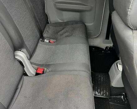 Белый Фольксваген Кадди, объемом двигателя 1.9 л и пробегом 330 тыс. км за 6000 $, фото 3 на Automoto.ua