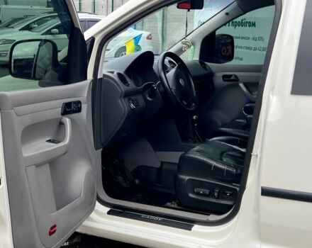 Белый Фольксваген Кадди, объемом двигателя 2 л и пробегом 212 тыс. км за 4700 $, фото 1 на Automoto.ua