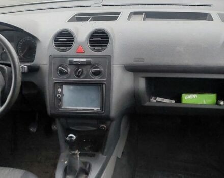 Білий Фольксваген Кадді, об'ємом двигуна 2 л та пробігом 334 тис. км за 4250 $, фото 6 на Automoto.ua