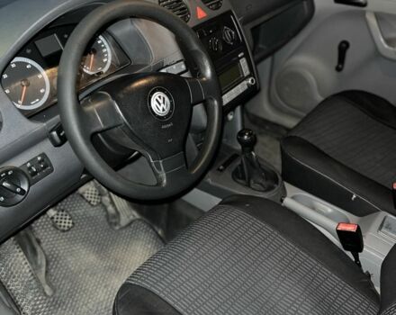 Белый Фольксваген Кадди, объемом двигателя 1.9 л и пробегом 278 тыс. км за 5500 $, фото 6 на Automoto.ua