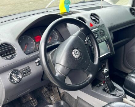 Белый Фольксваген Кадди, объемом двигателя 2 л и пробегом 212 тыс. км за 4700 $, фото 2 на Automoto.ua