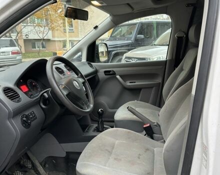 Белый Фольксваген Кадди, объемом двигателя 1.9 л и пробегом 330 тыс. км за 2700 $, фото 5 на Automoto.ua