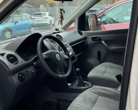 Белый Фольксваген Кадди, объемом двигателя 1.4 л и пробегом 300 тыс. км за 3200 $, фото 3 на Automoto.ua