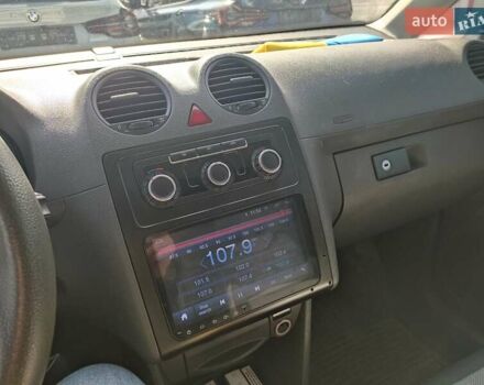 Белый Фольксваген Кадди, объемом двигателя 1.6 л и пробегом 236 тыс. км за 7650 $, фото 16 на Automoto.ua