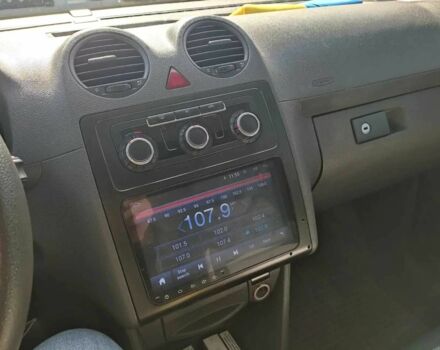 Фольксваген Кадди 2010 в Харькове на Automoto.ua Белый Фольксваген Кадди, объемом двигателя 1.6 л и пробегом 237 тыс. км за 6399 $, фото 12 на Automoto.ua