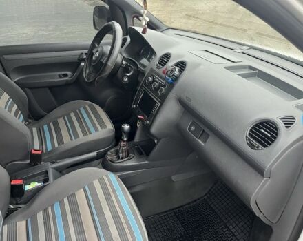 Белый Фольксваген Кадди, объемом двигателя 1.2 л и пробегом 145 тыс. км за 7392 $, фото 4 на Automoto.ua