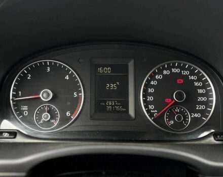 Белый Фольксваген Кадди, объемом двигателя 1.6 л и пробегом 391 тыс. км за 7200 $, фото 13 на Automoto.ua